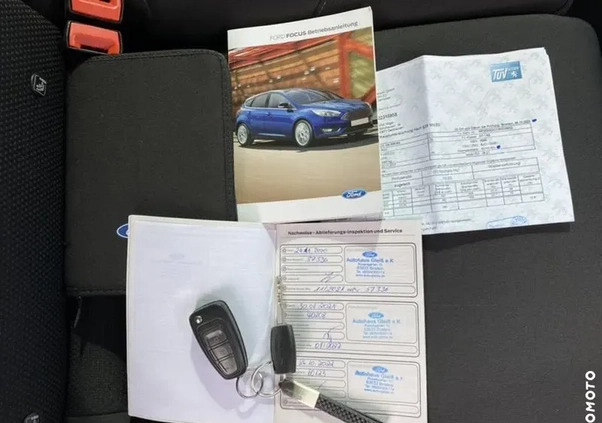 Ford Focus cena 45999 przebieg: 89000, rok produkcji 2017 z Krobia małe 667